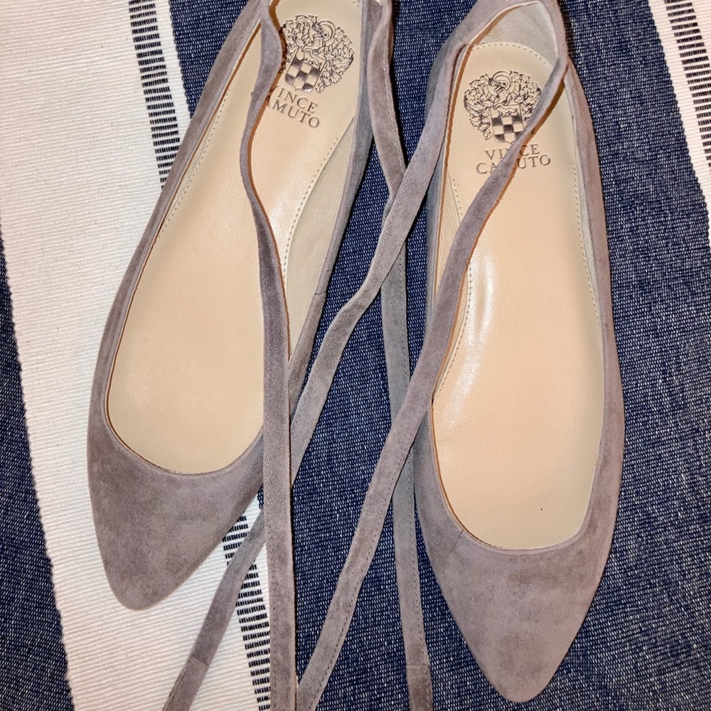Vince Camuto Suede flats